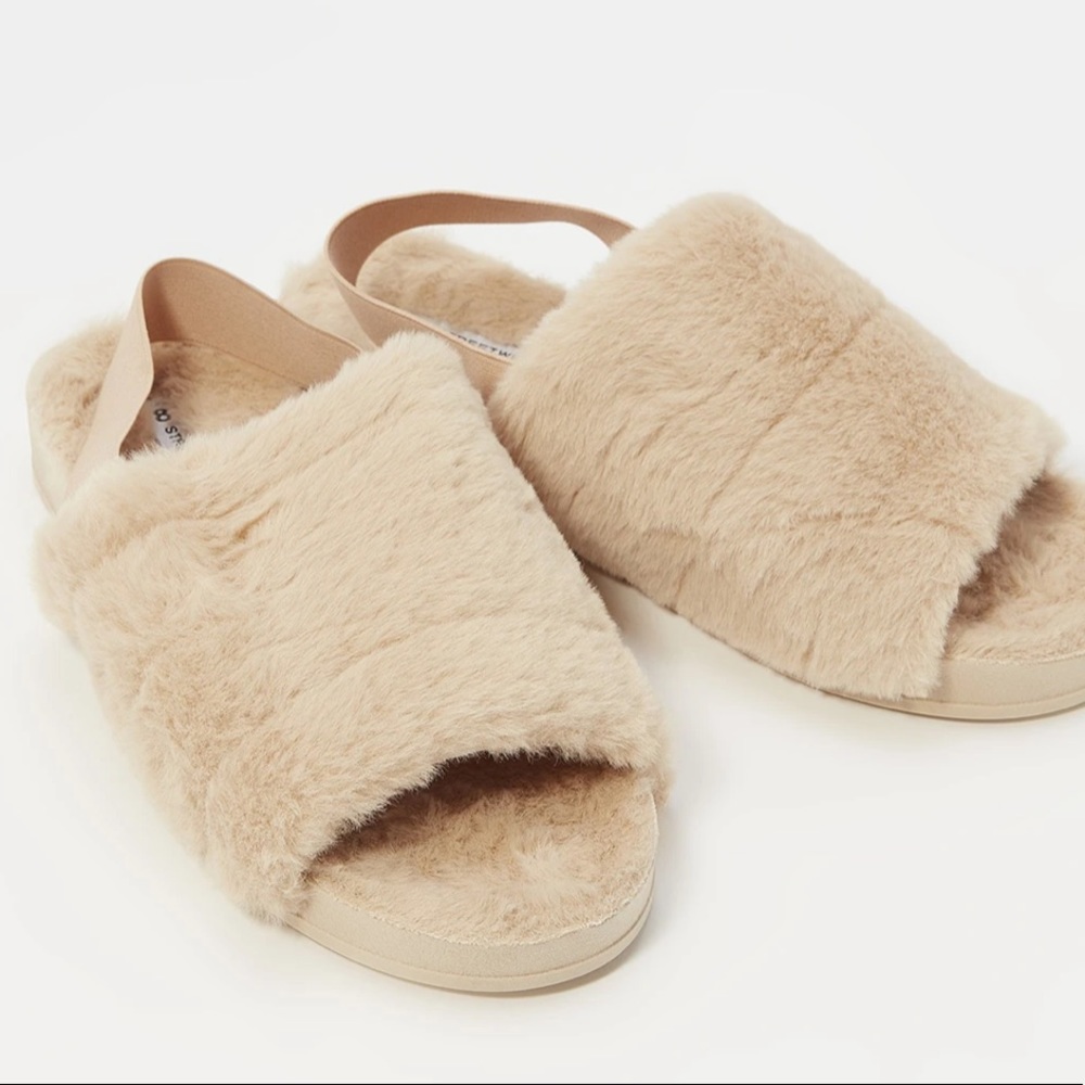 Strap Back Fuzzy Slippers - Picture 4 of 7